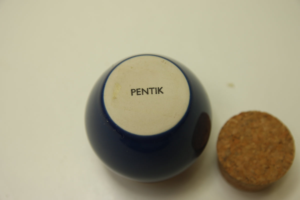 Pentik tummansininen purkki korkilla