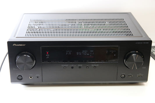 Pioneer VSX 828 Viritinvahvistin kaukosäätimellä