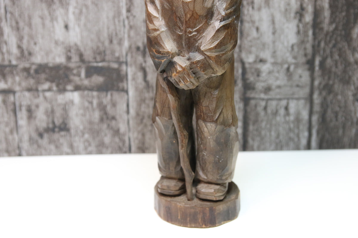 Puupatsas Gustav Nyholm vuodelta 1944
