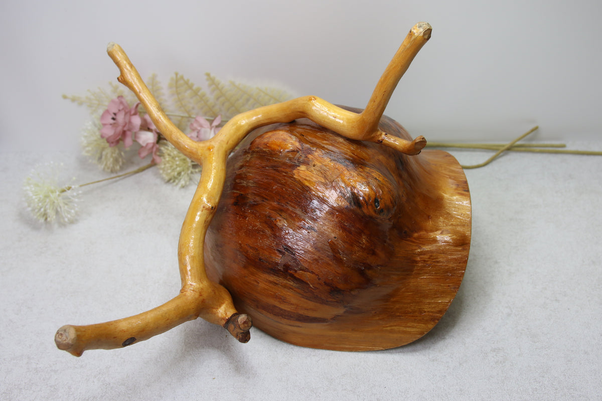 Pahkakuppi jaloilla