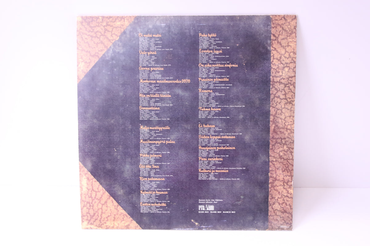 Tuomari Nurmio 24 Karaattia Lp-levy