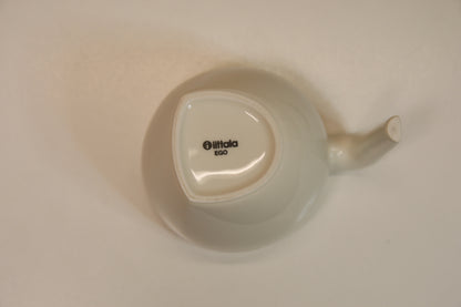 Iittala Ego iso kuppi lautasella Stefan Lindfors