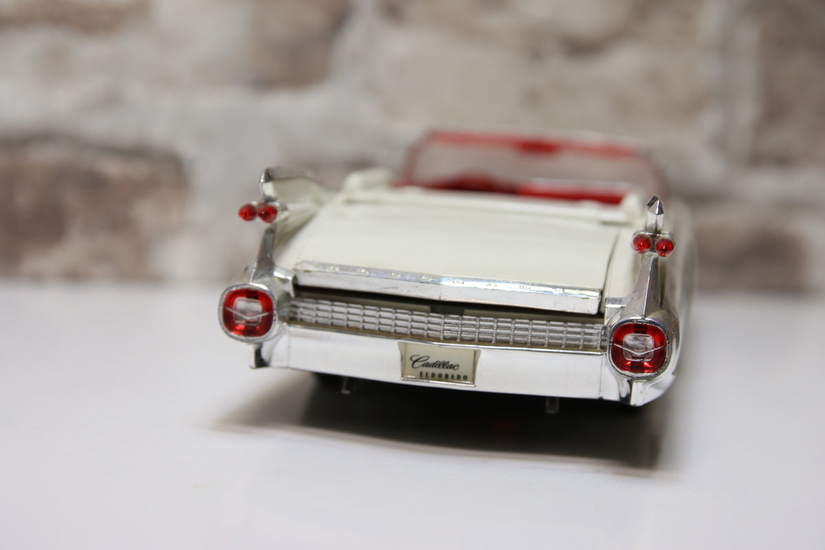Maisto Cadillac Eldorado 1959 Auto