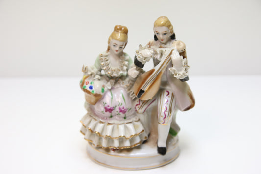 Pariskunta figuuri/patsas