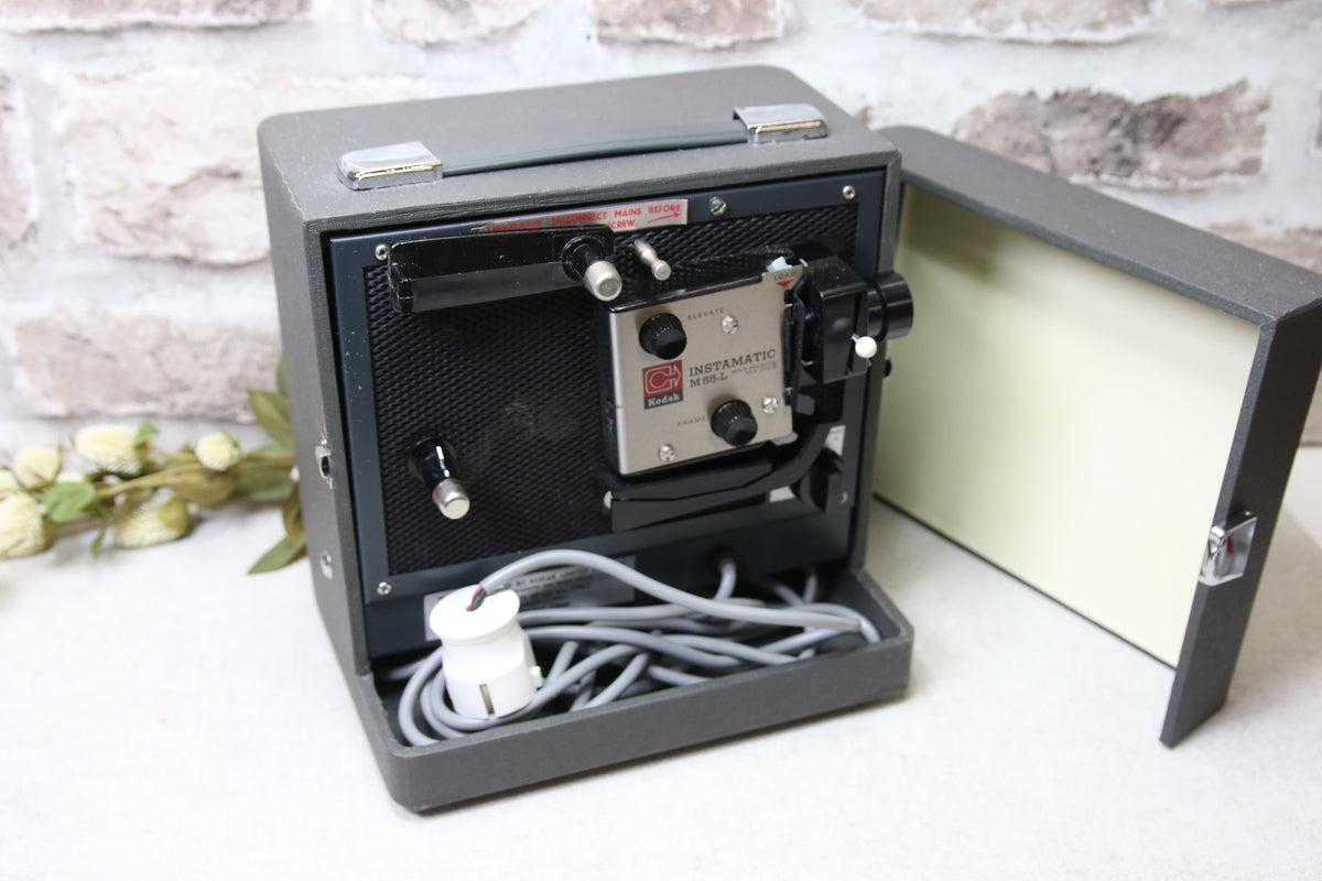 Kodak instamatic  M-55-L super 8 elokuvaprojektori