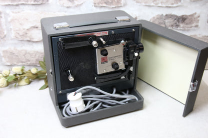 Kodak instamatic  M-55-L super 8 elokuvaprojektori