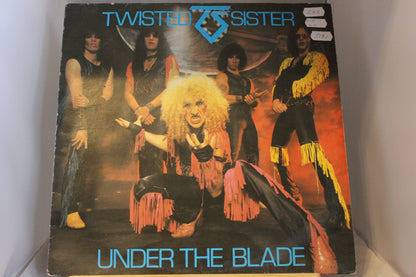 Twisted Sister Under the blade lp-levy