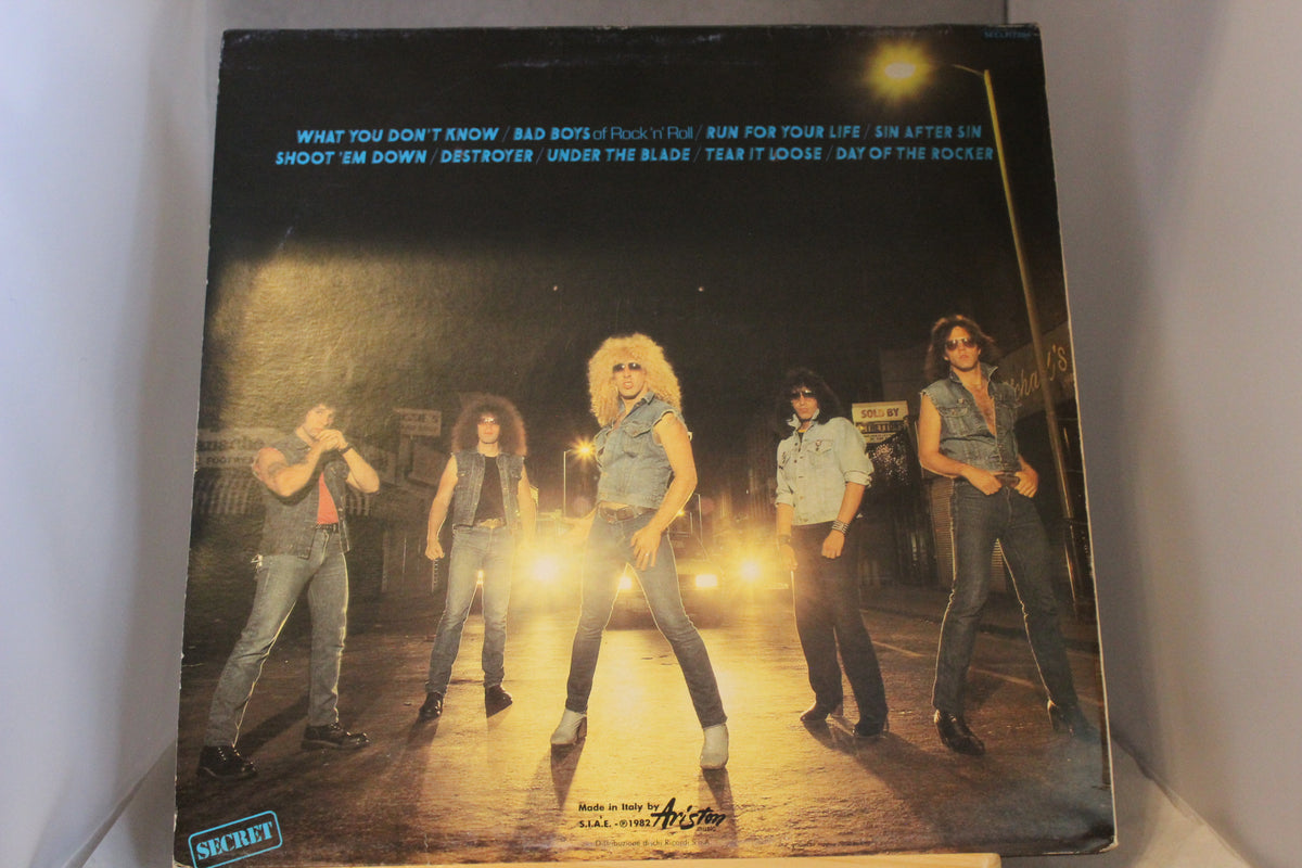 Twisted Sister Under the blade lp-levy