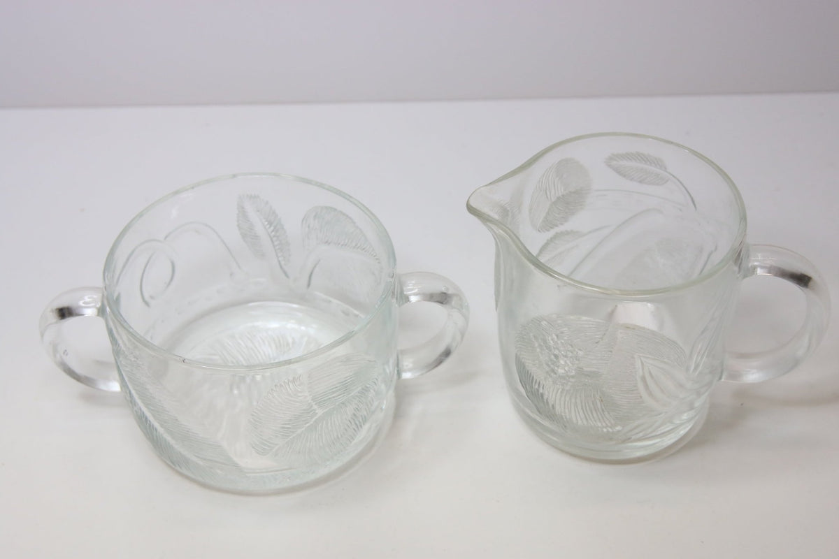 Iittala Pioni sokerikko ja kermakko Oiva Toikka - Asadon AarteetSokerikot ja kermakot