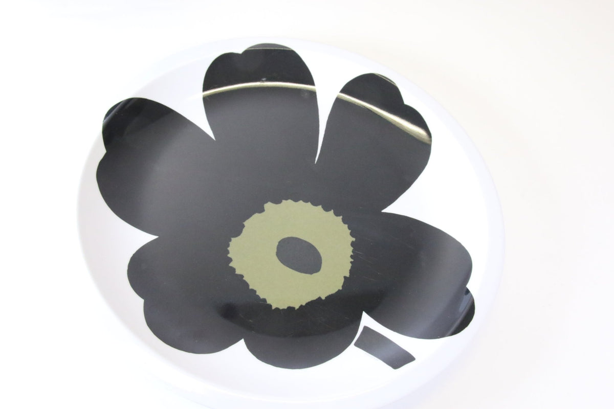 Marimekko musta melamiini Unikko lautanen - Asadon AarteetLautaset