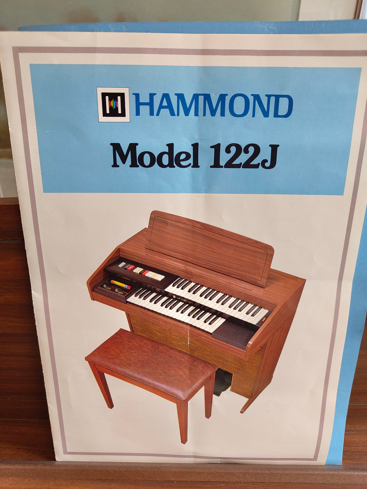 Hammond 122J Urut